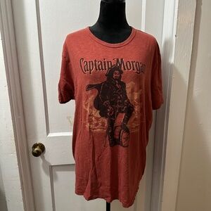 Lucky Brand Captain Morgan Burgundy Graphic Short Sleeve Top in XL